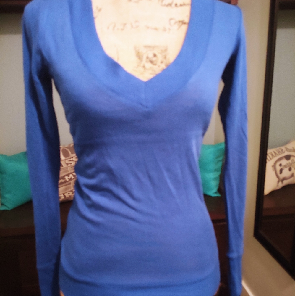 Sweater - Picture 2 of 3